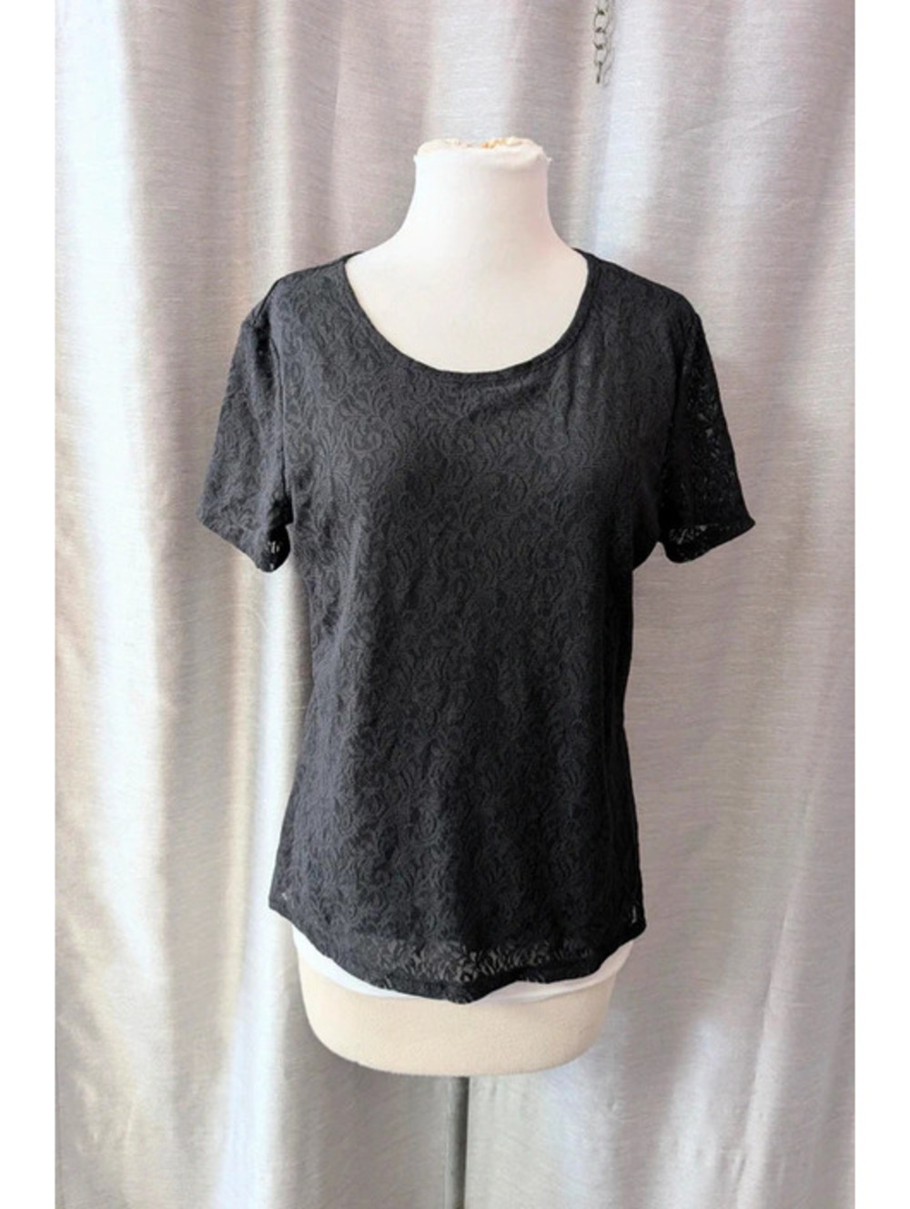 Black Lace Stretch Short Sleeve Top M